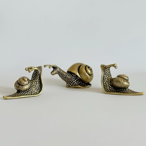 XYLIBLLA 3Pcs Brass Snail Statue Decor, Retro Mini Copper Snail Statue Home Decoration for Living Room and Desk, Outdoor Pond Garden Lawn Decor Landscaping,Landscape Animal Statue