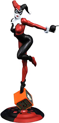 DIAMOND SELECT TOYS DC Gallery: Harley Quinn (Classic Version) PVC Figure, Multicolor