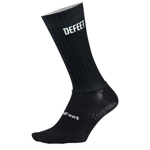 DEFEET Evo Jet Aero Crew Sock | Wind-Tunnel Engineered For Maximum Aerodynamic Gains | Black | Small