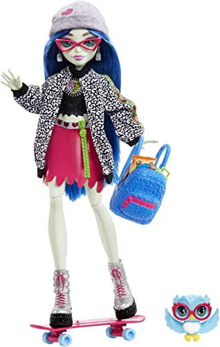 Monster High Ghoulia Yelps Posable Doll (10.3 in) with Blue Hair, Pet and Accessories