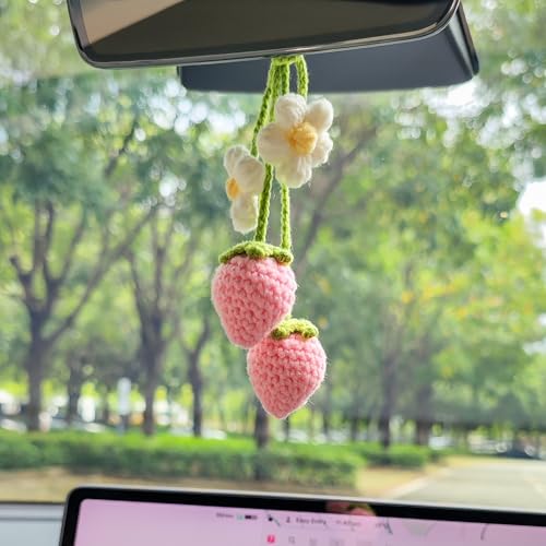 Crochet Strawberry Car Accessories，Cute Rearview Mirror Hanging，Car Accessories Gift，Car Decoration Interior for Teen Girls，Car Accessories for Women Aesthetic