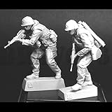 Risjc 1:35 Vietnam War US Army Resin Soldier Model (2 Persons) unpainted and unassembled Miniature Model kit/R54983