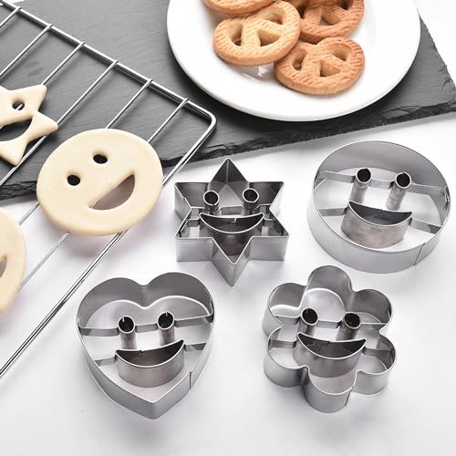 Duofan Cookie Cutters Stainless Steel Baking Set Biscuit Molds for Baking Metal Kitchen Baking Modeling Tools 4 Pieces (Smiling face)