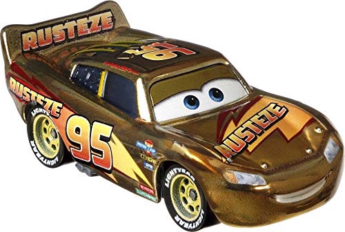 Disney Cars Golden Die-Cast Lightning McQueen 1:55Scale Movie Character for Racing and Storytelling Fun, Gift for Kids Age 3 Years and Older