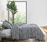 MARIMEKKO - Queen Duvet Cover Set, Cotton Bedding with Matching Shams & Button Closure, All Season Home Decor (Rasymatto Black, Queen)